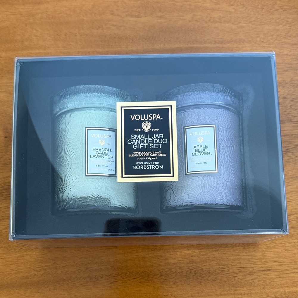 Voluspa Candle Duo Gift Set - French Lavender and Apple Clover